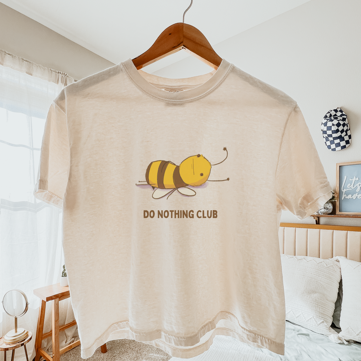 Do Nothing Club Cropped Tee