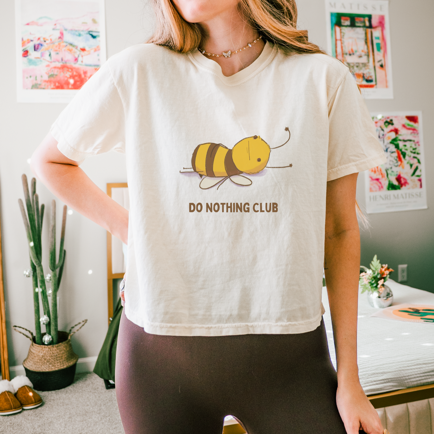 Do Nothing Club Cropped Tee